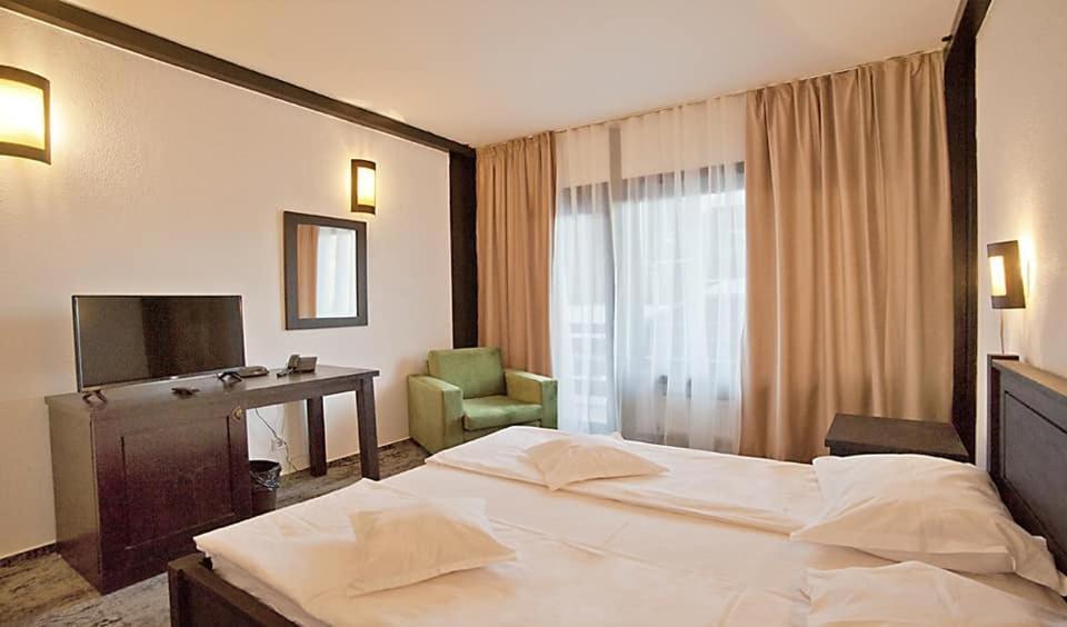 Hotel Regina Sinaia Buitenkant foto