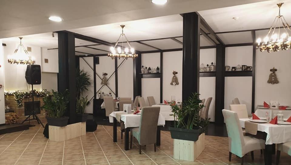 Hotel Regina Sinaia Buitenkant foto
